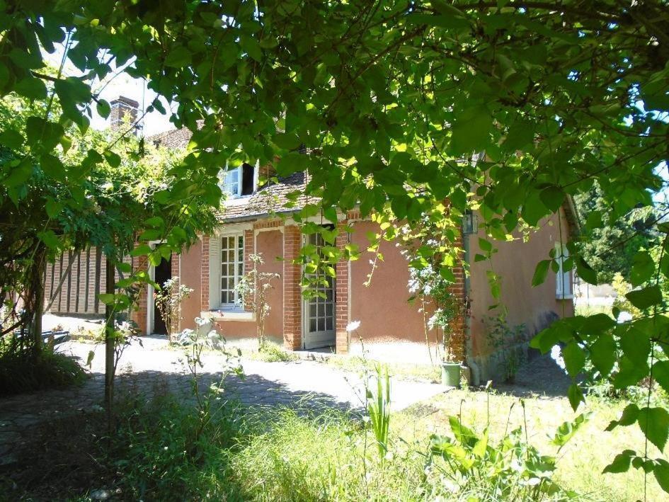 Gite Les Cerfs Bracieux Exterior foto